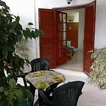 Appartement Akrata Golden House 3 *