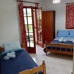 Akrata Golden House 3