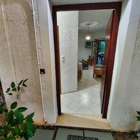 Apartamento Akrata Golden House 3 *