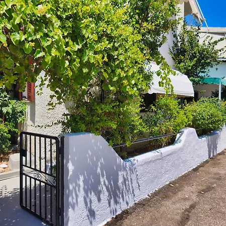 Akrata Golden House 3 * Aigeira