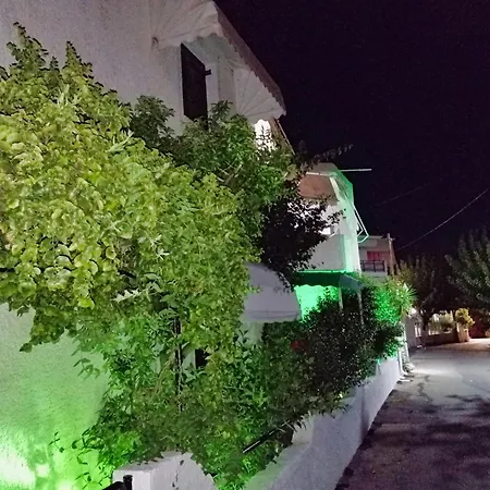 Akrata Golden House 3 *