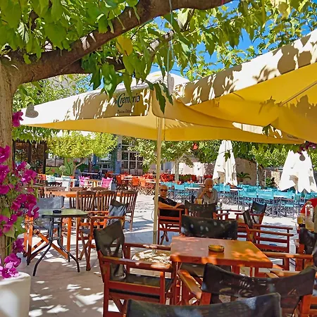 Akrata Golden House 3