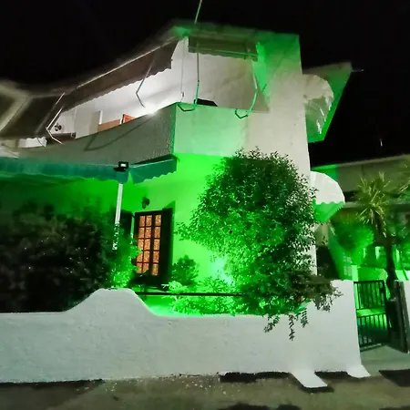 Apartmán Akrata Golden House 3 *