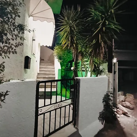 Akrata Golden House 3