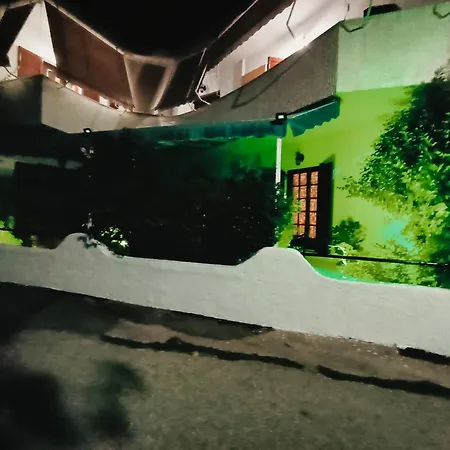 Akrata Golden House 3 *