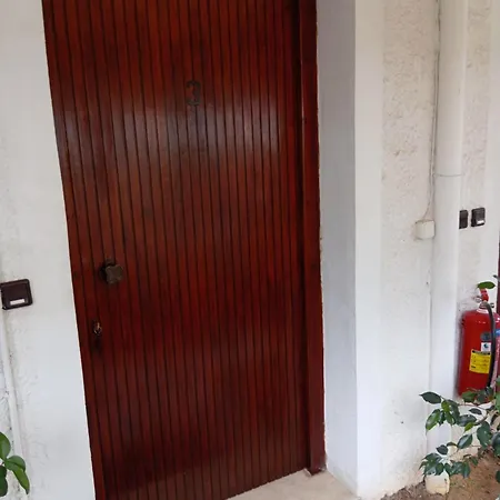 Apartamento Akrata Golden House 3 *