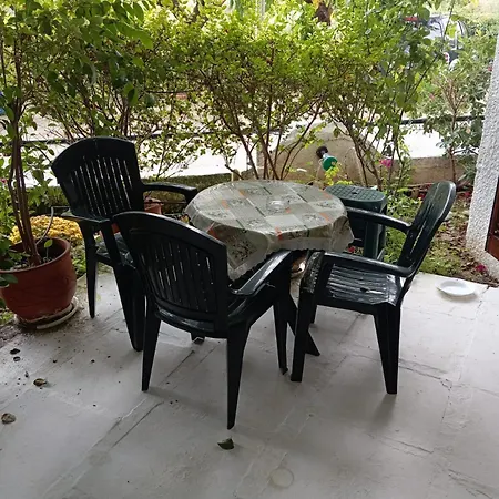 Akrata Golden House 3 *