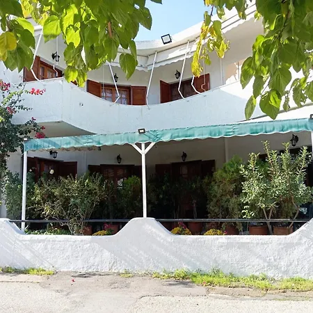 Akrata Golden House 3 Daire