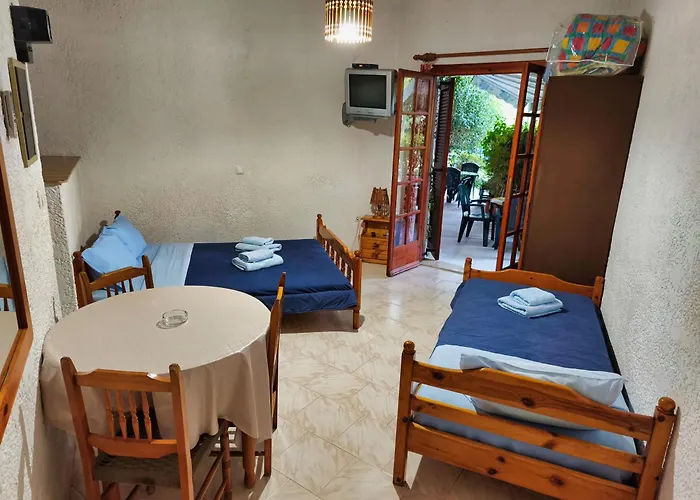 Akrata Golden House 3