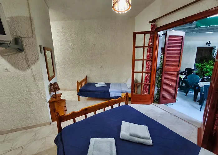 Akrata Golden House 3 Aigeira