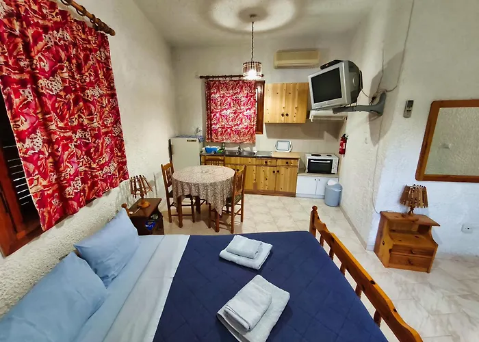 Akrata Golden House 3 Aigeira