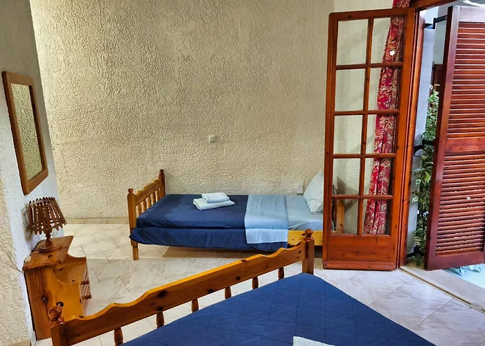 Akrata Golden House 3