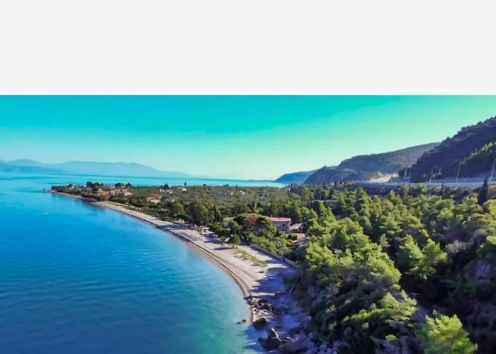 Akrata Golden House 3