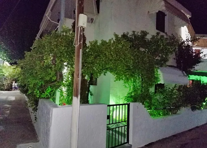 Akrata Golden House 3