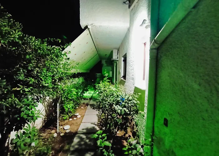 Akrata Golden House 3 *