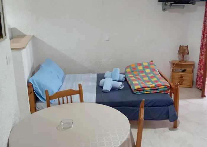 Daire Akrata Golden House 3 *