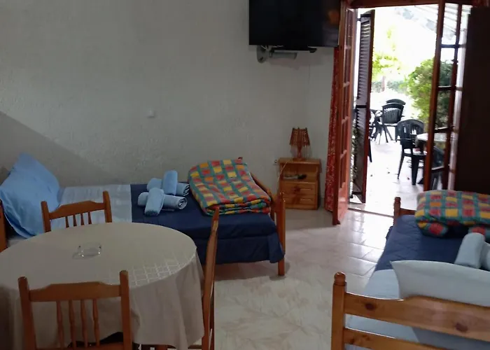 Daire Akrata Golden House 3 *