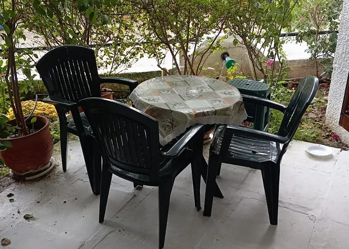 Akrata Golden House 3 *