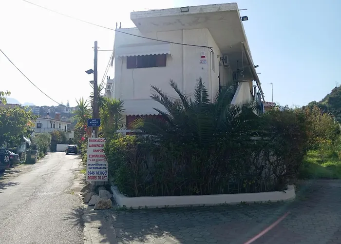 Daire Akrata Golden House 3 *